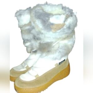 Sale Oscar de la Renta fur and suede boots made in Italy